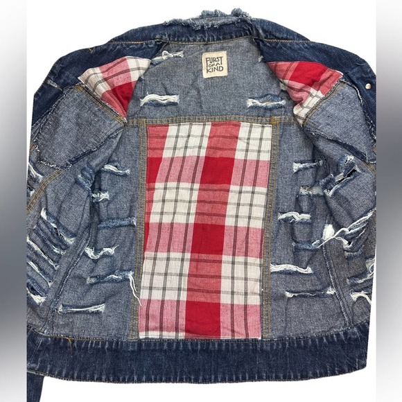 Furst Of A Kind LF Distressed Denim Jean Jacket Women’s Size Medium to Small - Picture 6 of 13
